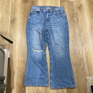 American Eagle Highest Rise 90s Flair